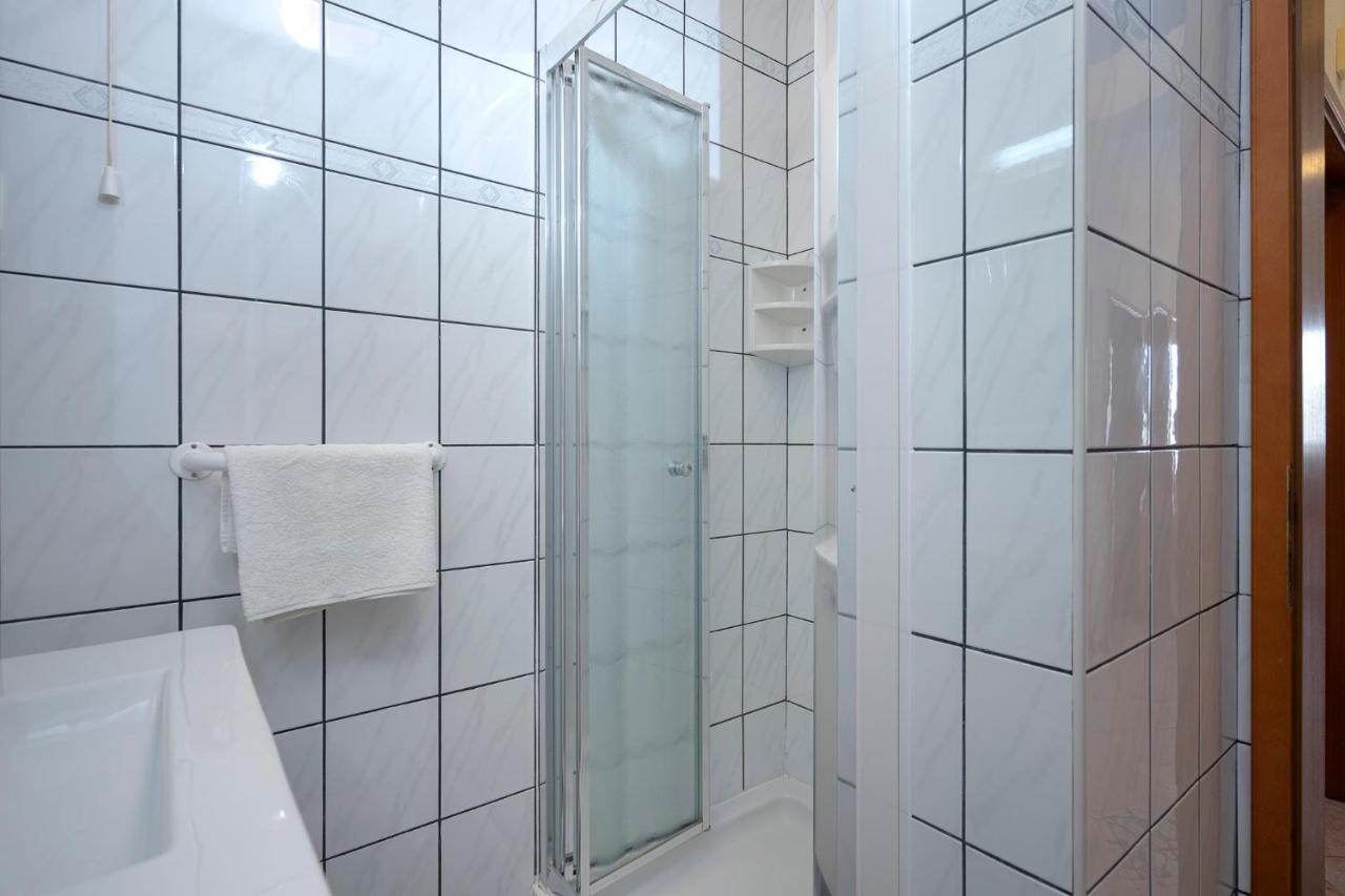 Apartment Nela Kalina Jelsa (Hvar)