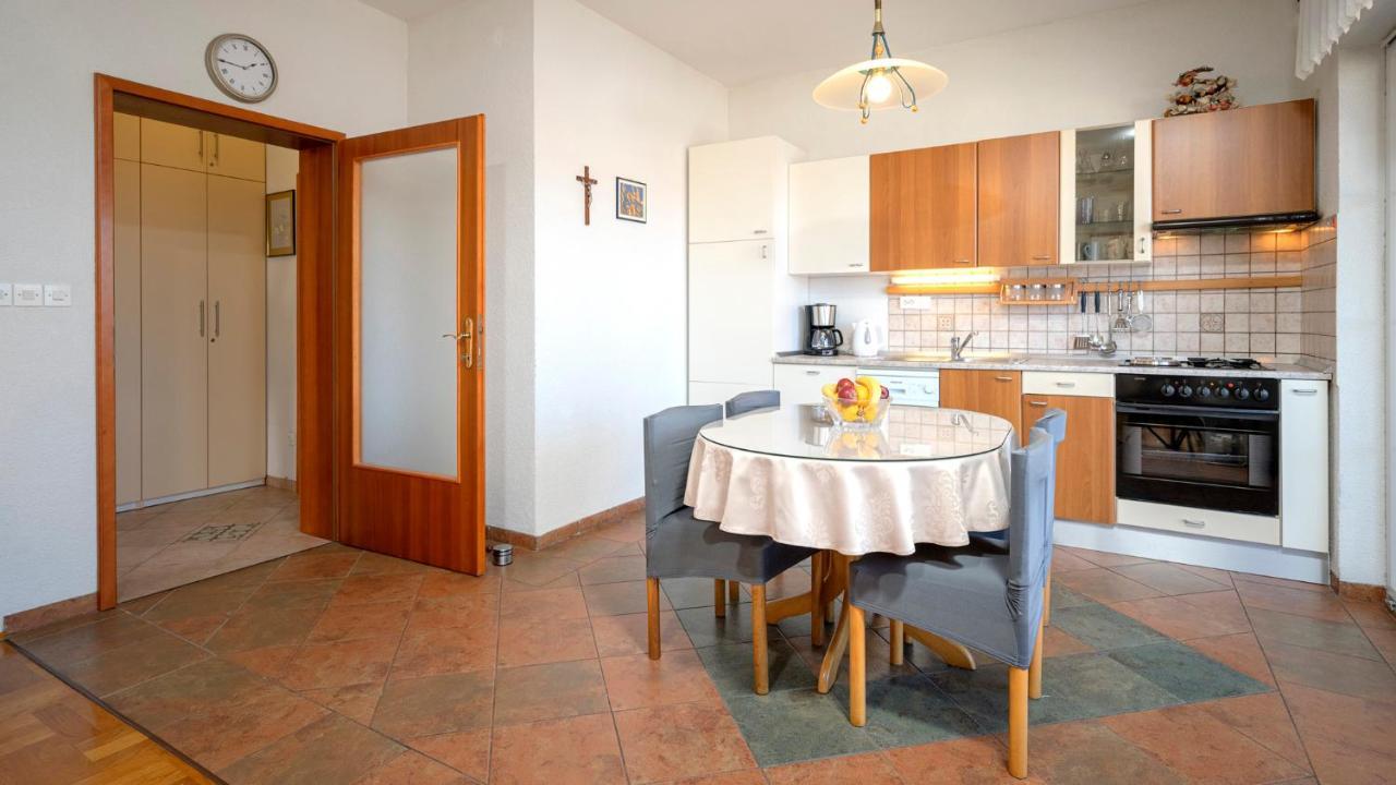Nela Kalina Apartman Jelsa (Hvar)